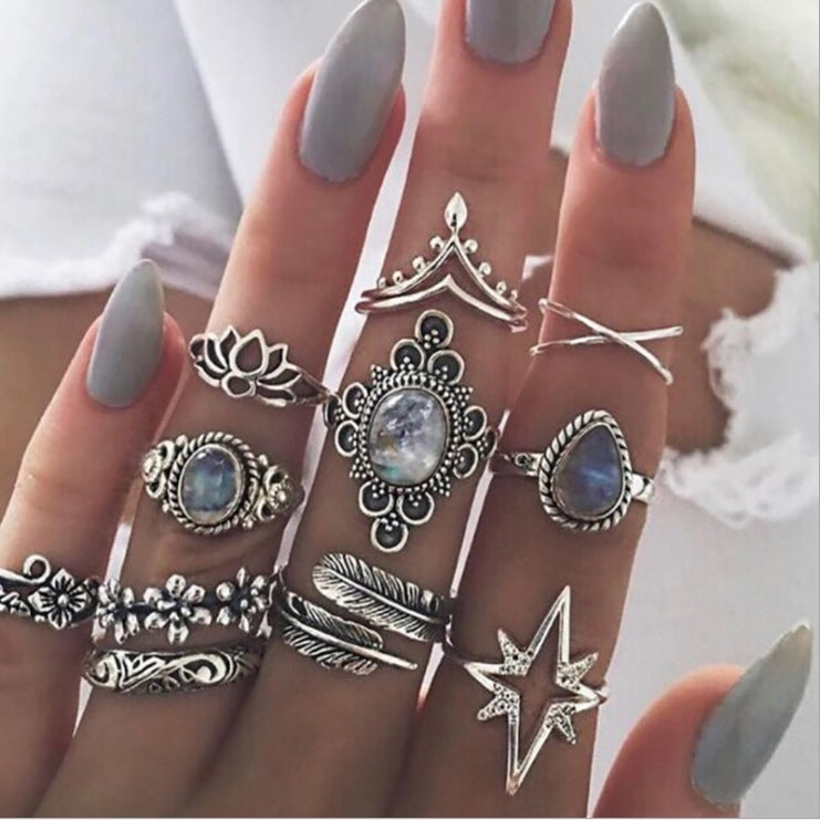 Bohemian Vintage Ring Set with Metal and Crystals